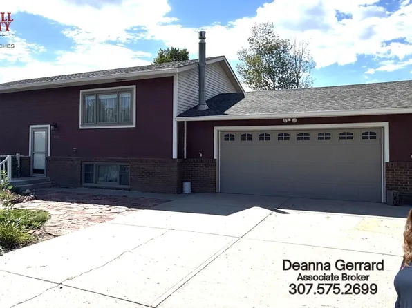 1910 E L St, Torrington, WY 82240