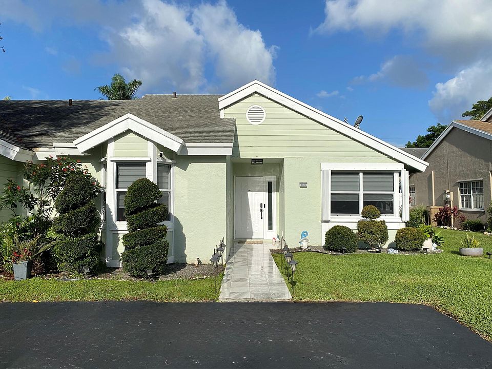 1st image of 1101 SW 111th Terrace