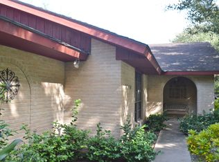 1114 Sioux Rd, Alamo, TX 78516