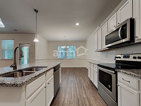 3rd image of 103 Doral Blue Dr