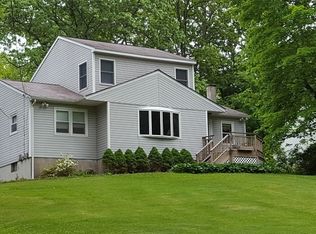 5 Vivian Plz, Newton, NJ 07860