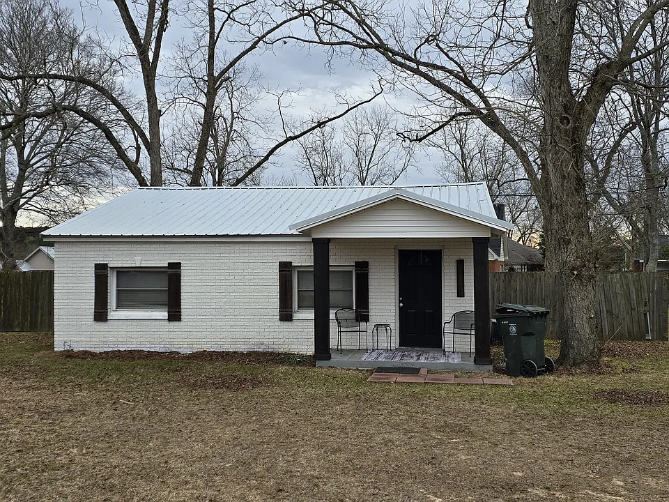 893 Taylor Rd