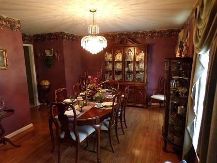 2nd image of 1020 Lakewood Dr