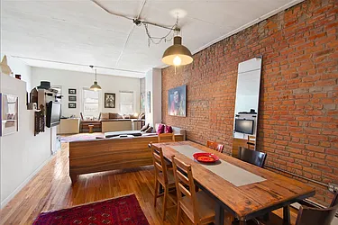 Rented by Nest Seekers International