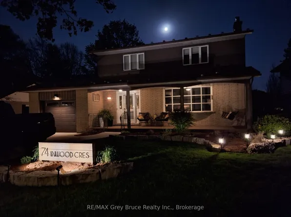 74 Inwood Cres, Kitchener, ON N2M 2M1