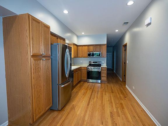 2nd image of 1426 N Bosworth Ave #1