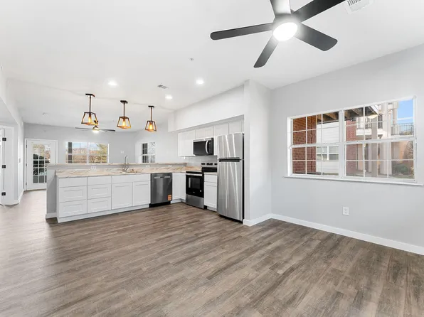 2800 Green Mountain Drive #112 B & C, Branson, MO 65616