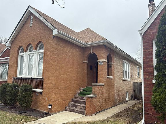 2nd image of 10411 S Morgan St