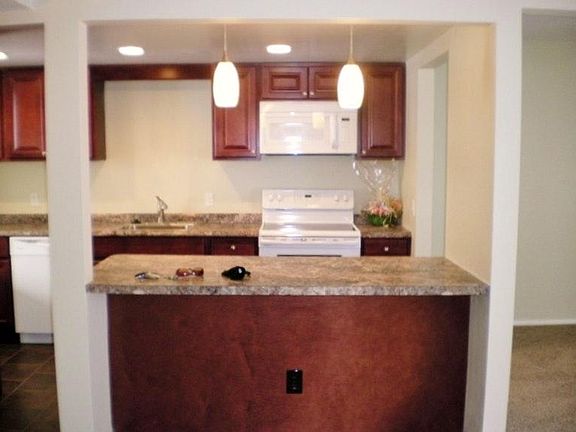 2nd image of 104B East Ave