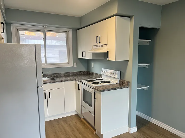 789 Randolph Ave #3 — Photo 6