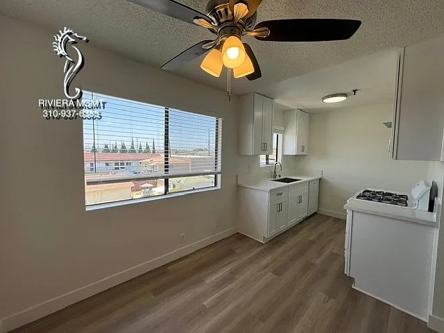 2 bed, 890 sqft, $2,125 — Photo 4
