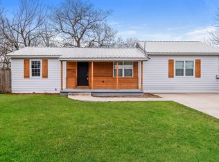 300 N 5th St, Quinlan, TX 75474