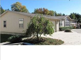 424 W 24th St, Newton, KS 67117