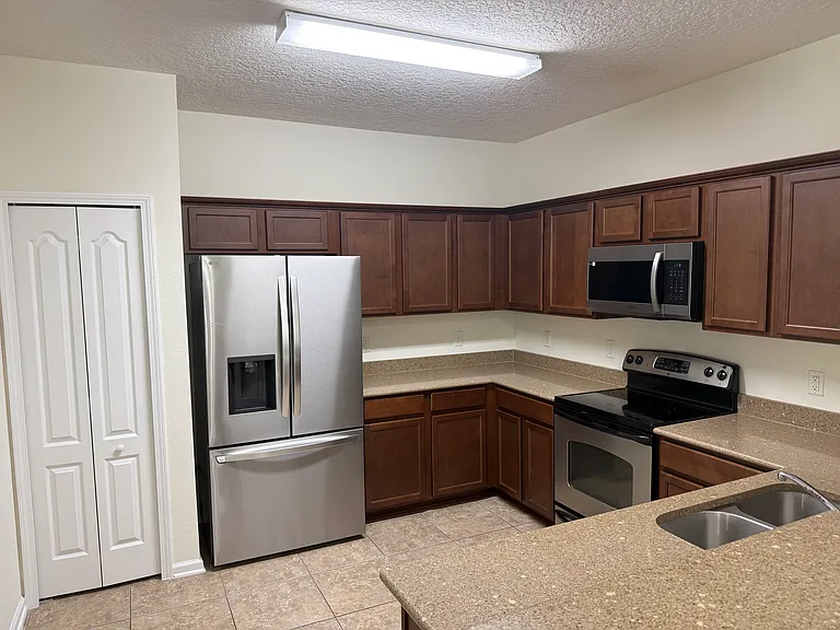 4908 Key Lime Dr #108 — Photo 8