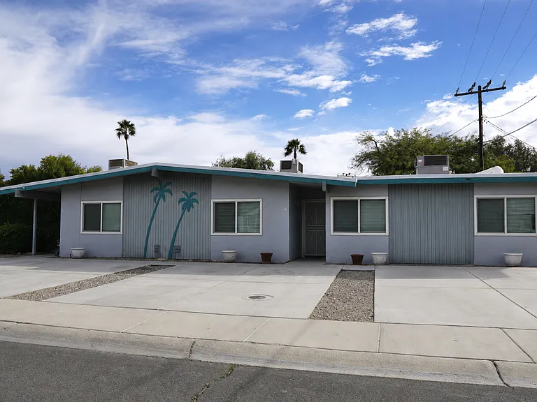27400 Hombria Dr #B — Photo 1