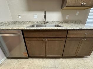 2255 Braeswood Park Dr APT 206, Houston, TX 77030
