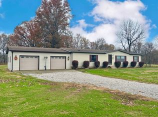 779 Old Bible Grove Rd, Louisville, IL 62858