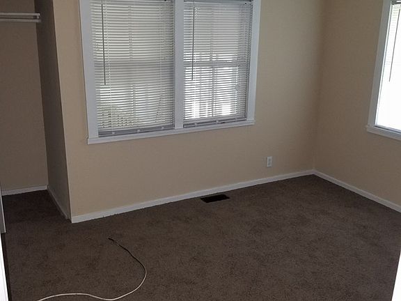 2nd image of 611 Wesley Ave