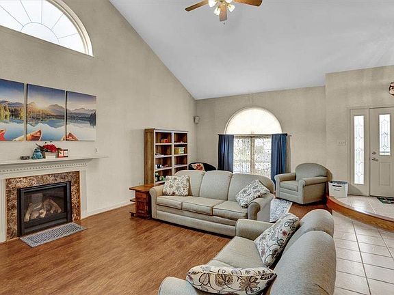 2nd image of 37 Brookfield Dr