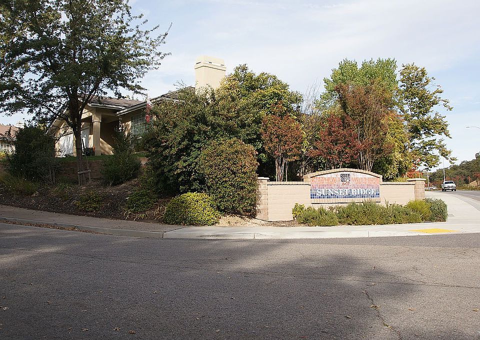 2nd image of 1214 Windsong Way