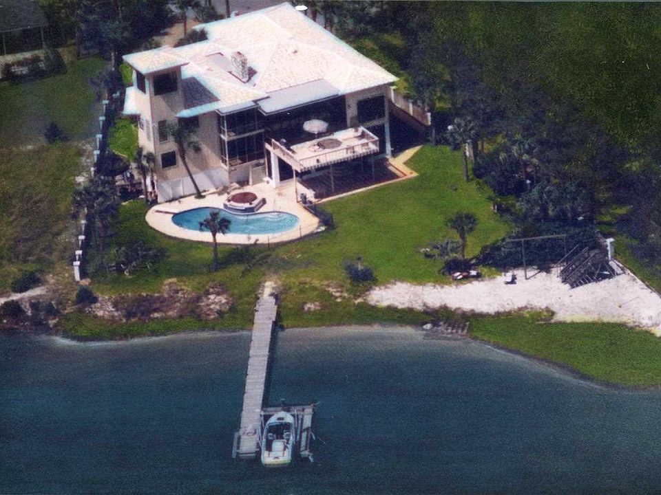 2nd image of 112 Matamoros Dr