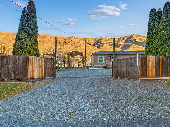 2nd image of 13041 Snake River Rd