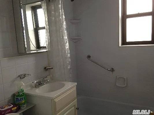 Sold by Douglas Elliman | media 23