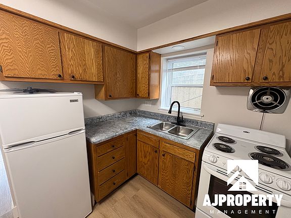 4th image of 700 S Summit Ave APT 11