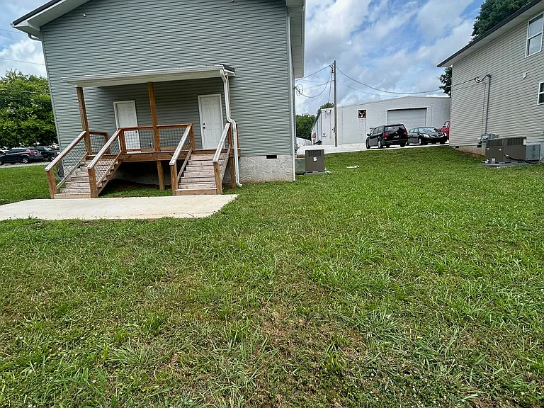515 Young St #515 — Photo 3