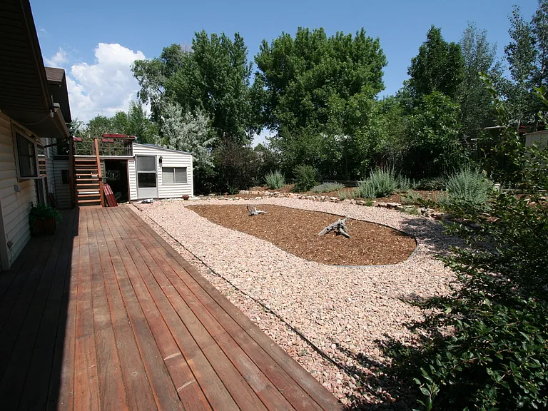 1092 Stanton St — Photo 15