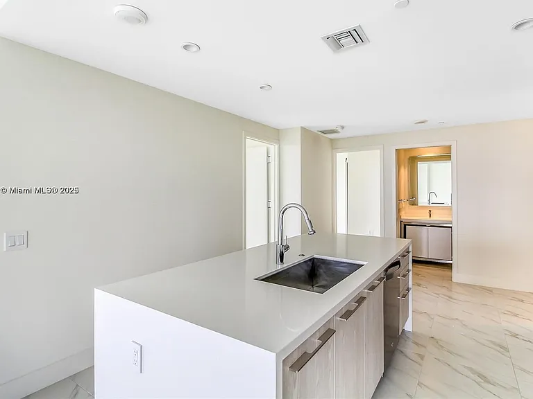 2000 Metropica Way #1709 — Photo 9