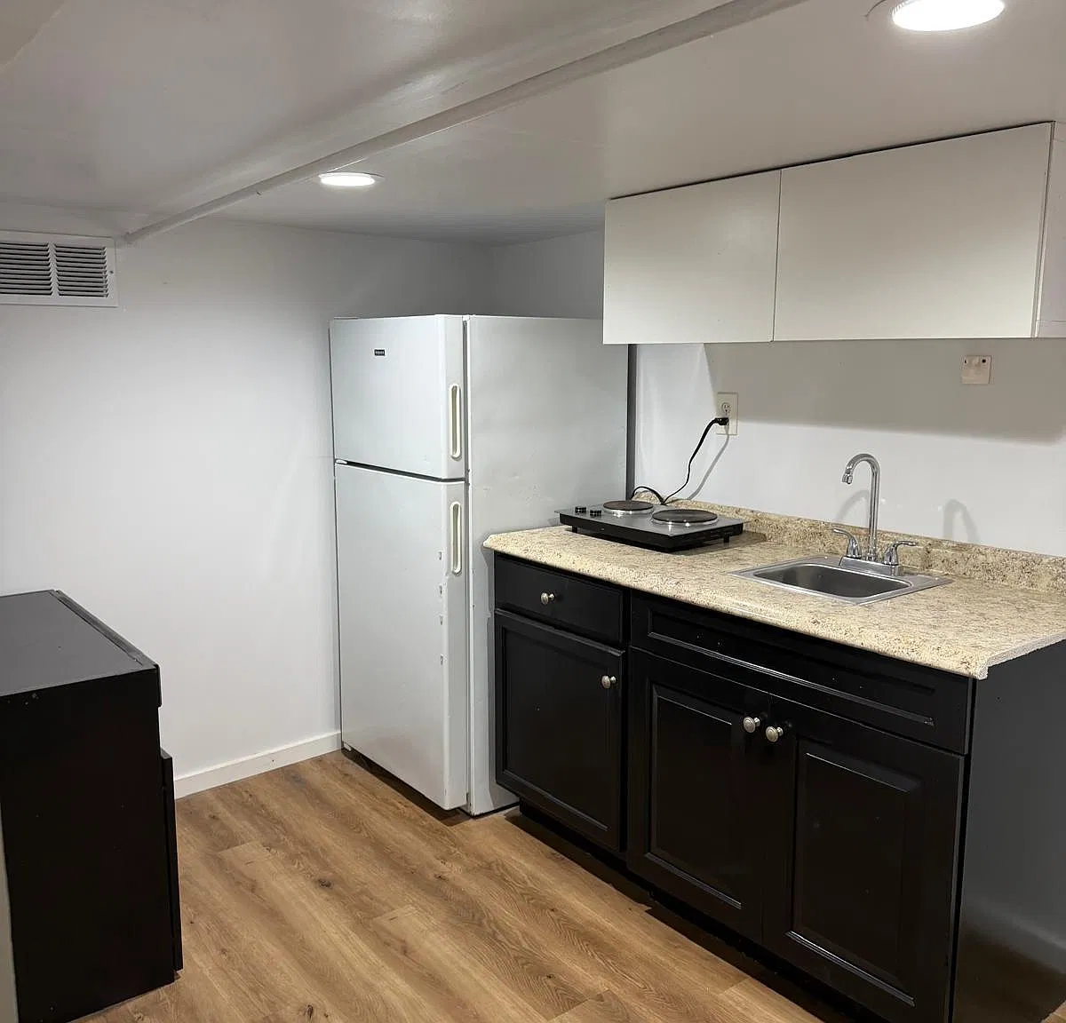 1 bed, $1,350 — Photo 2