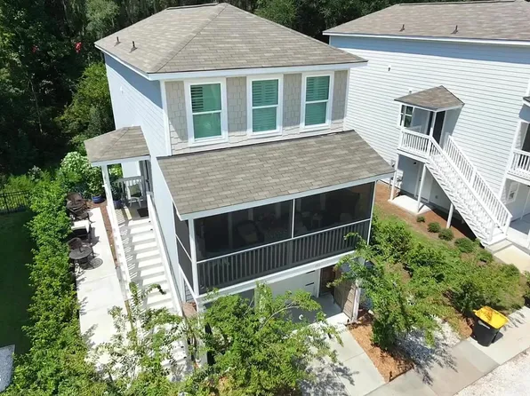 138 Mohr Club Dr, Darien, GA 31305