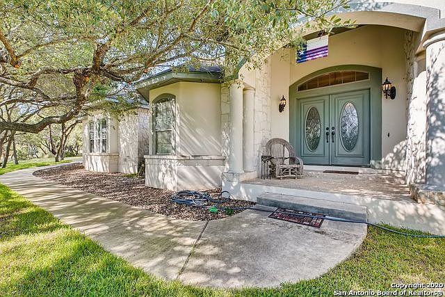 1st image of 391 Berry Oaks Dr