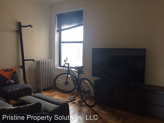 5th image of 3248 30th St