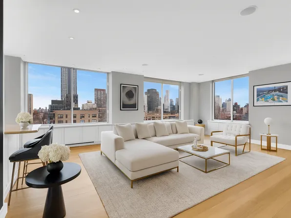 200 Riverside Boulevard image 1 of 15