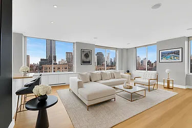 200 Riverside Boulevard, #28DE