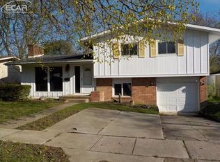 1810 Greenbriar Ln, Flint, MI 48507