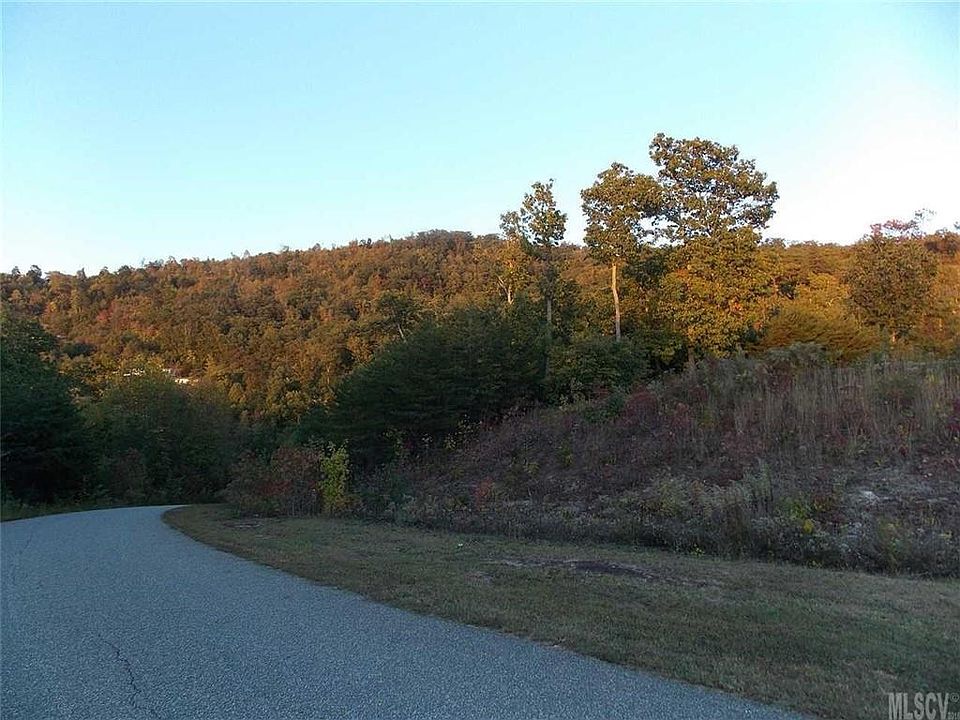 2nd image of 2464 Lick Mountain Dr