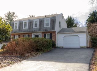 5114 Kings Grove Ct, Burke, VA 22015