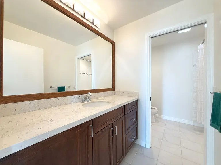 4513 Cove Dr #12 — Photo 20