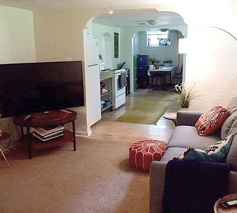 2nd image of 3848 Vallejo St Unit B