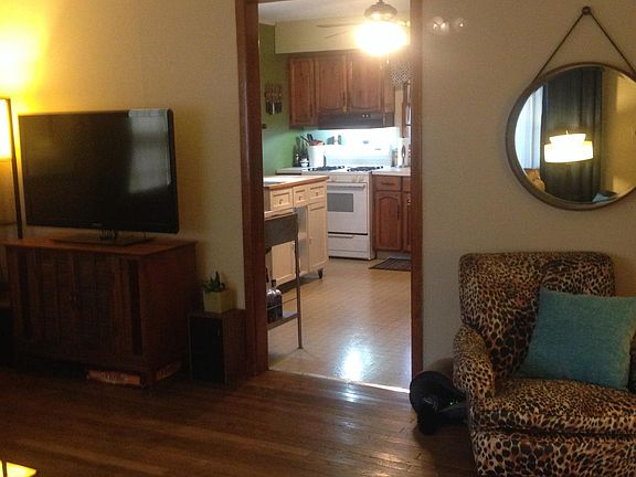4th image of 213 E Vermilya Ave