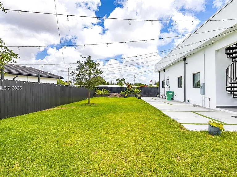11450 SW 59th Ter — Photo 29
