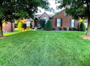 1098 Chapel Creek Trl, New Albany, IN 47150