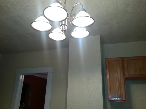 571 E 108th St, Cleveland, OH 44108