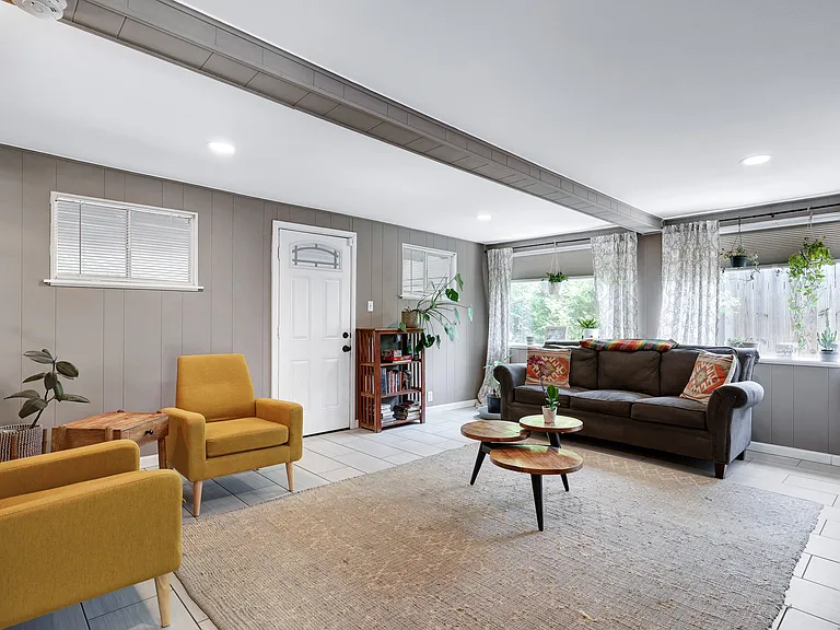 35 Storeywood Dr — Photo 13
