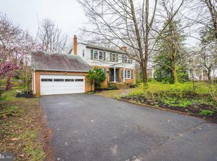 7834 Kent Rd, Alexandria, VA 22308