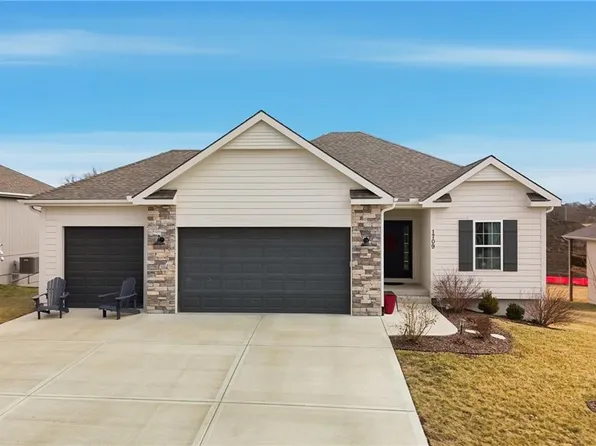 1709 Cottonwood Creek Ave, Kearney, MO 64060