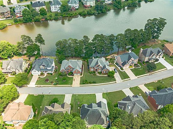 2nd image of 3928 Shadow Loch Dr